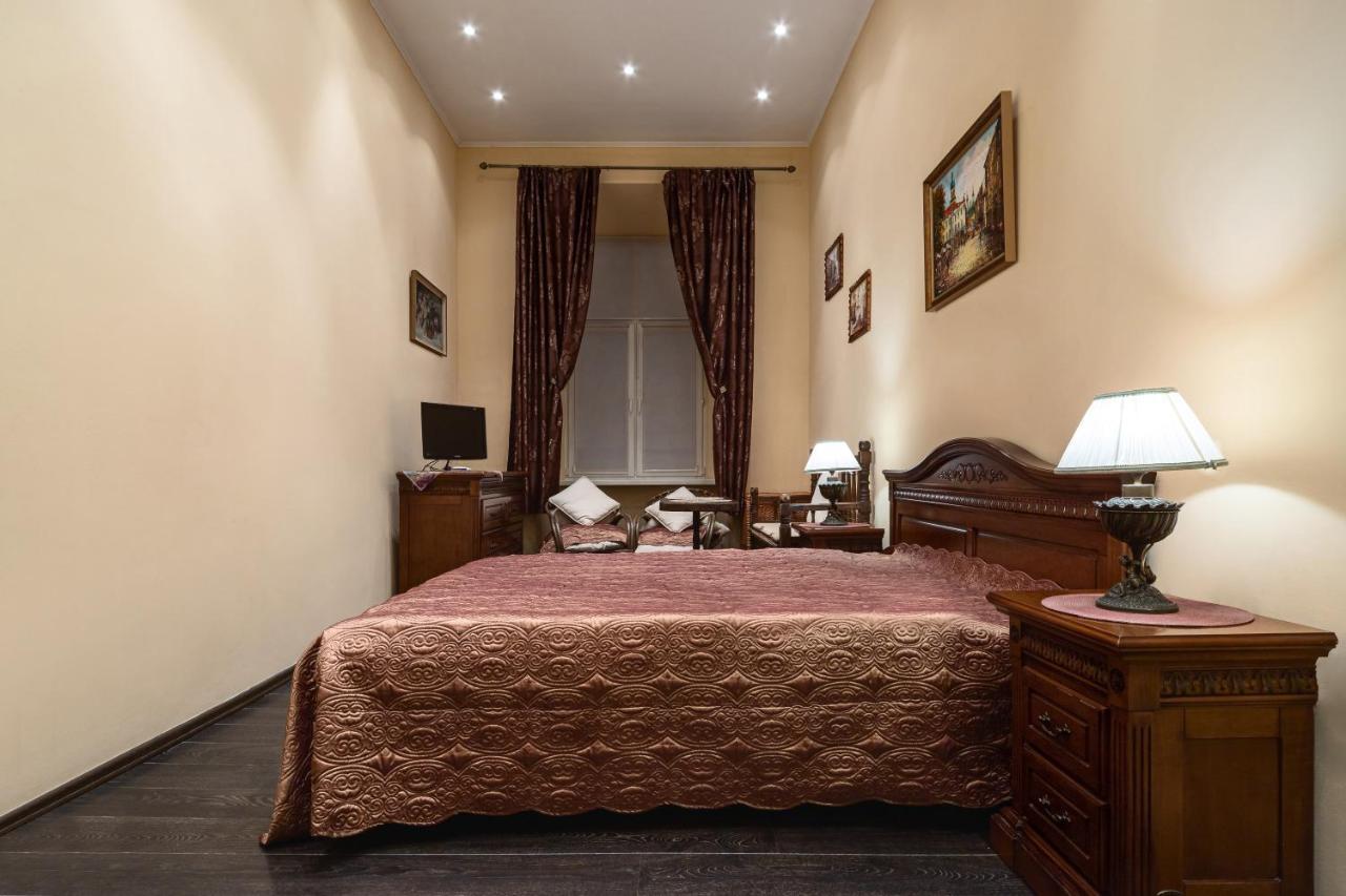 Bed & Breakfast In Downtown Leopoli Esterno foto