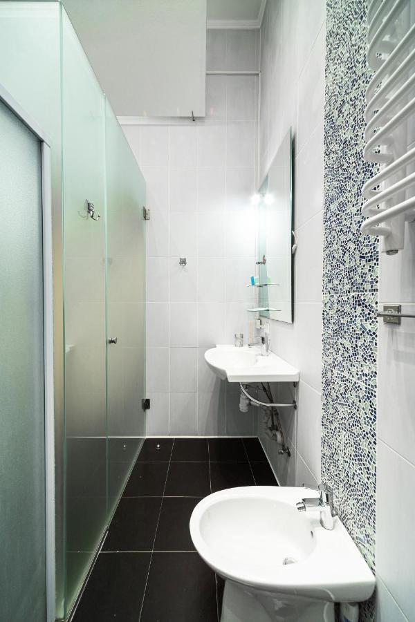 Bed & Breakfast In Downtown Leopoli Esterno foto